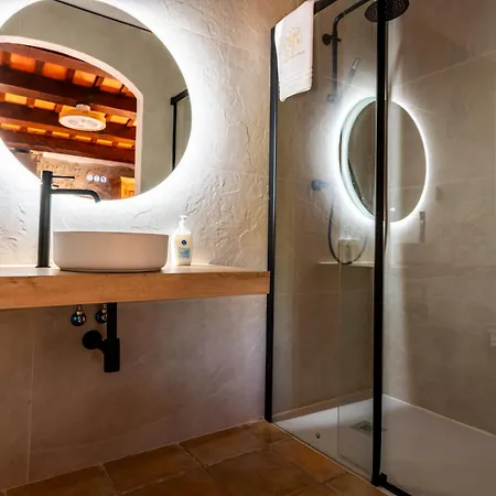 Mas Puig Pique - Piscina Privada, Porche, Bbq, Y Wifi - 15 Personas Villa